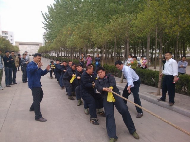 鹿洼煤矿开展庆“五一”文体活动