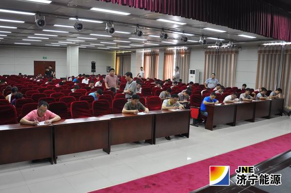 义桥煤矿组织近百名职工安全大会考