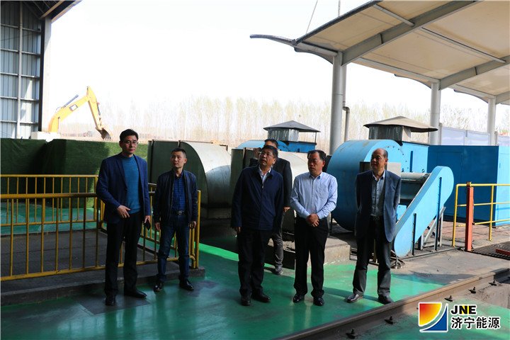 1553738443726505.jpg 济矿物流:3月26日,山西能投煤炭物流有限公司董事长李朝阳到物流公司参观考察(孙继业).jpg