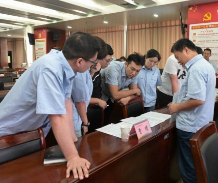 交流实训环环相扣  集团公司宣传报道员培训班重实效