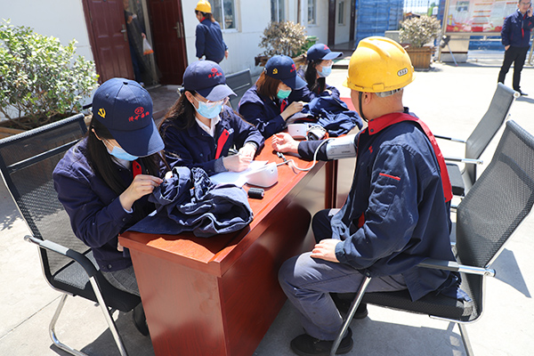 1618903976659067.jpg 2021-4-17 海纳科技开展志愿活动 (2).JPG