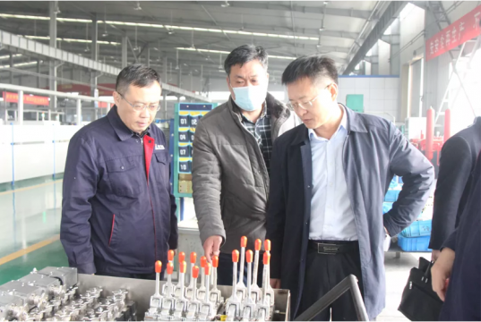 王崇景到济宁能源精密制造产业园调研指导工作