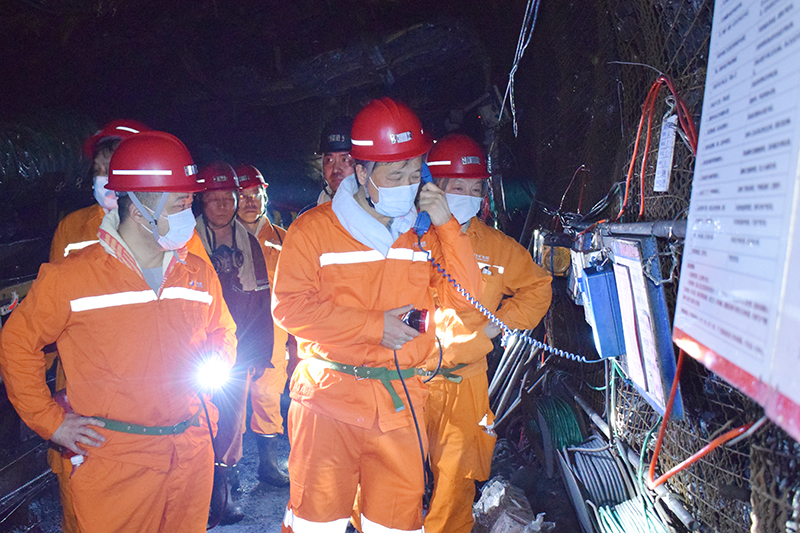 1647675283928826.jpg 2022.3.16金桥煤矿:山东煤矿安全监察局李振国到金桥煤矿督导检查工作(孙欢欢摄) (5).jpg