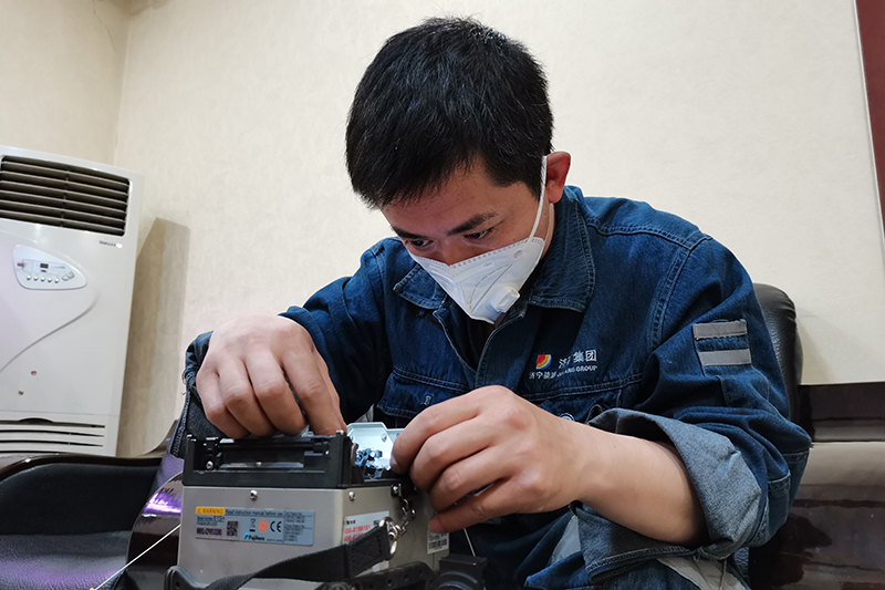 1652012993179822.jpg 2022.5.4金桥煤矿:金桥煤矿职工食堂办公网开通了!(陈宏伟).jpg