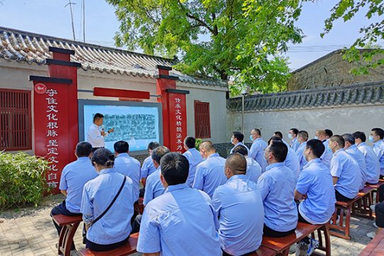 主题教育丨花园煤矿：形势任务主题教育会开出信心、开出斗志