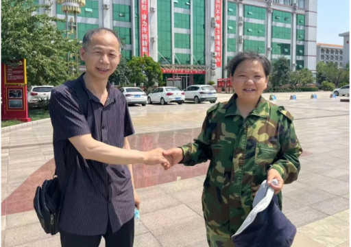 雷锋在身边丨拾金不昧的“活雷锋”说：我是义桥煤矿人！