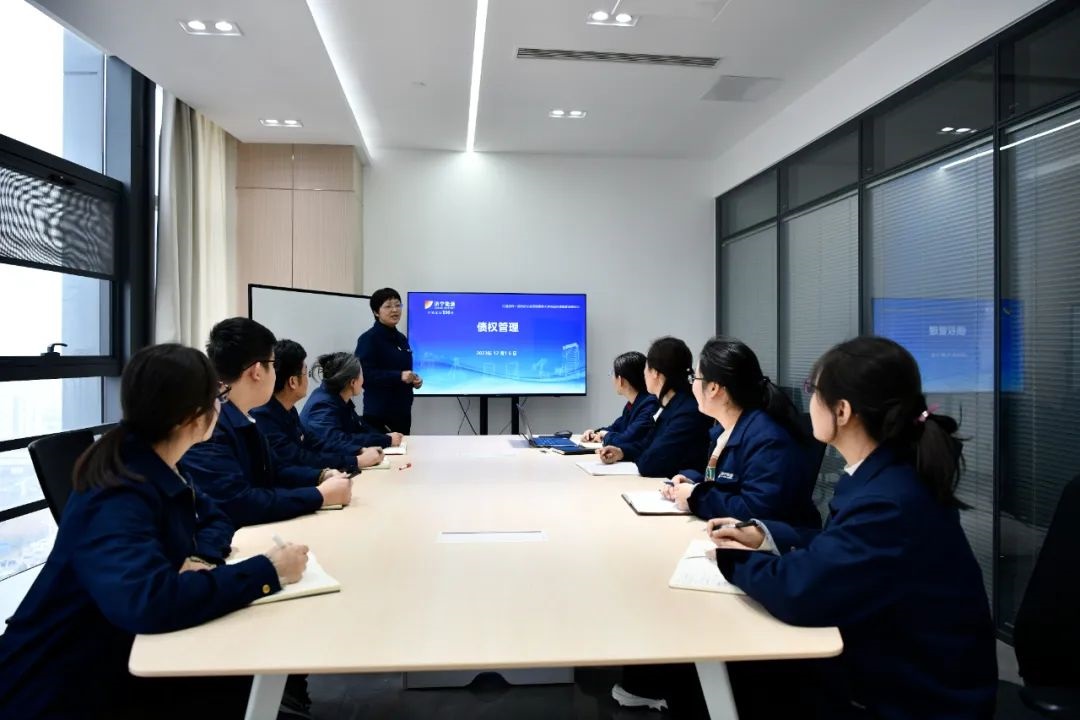 1707016075416461.jpg 640.jpg