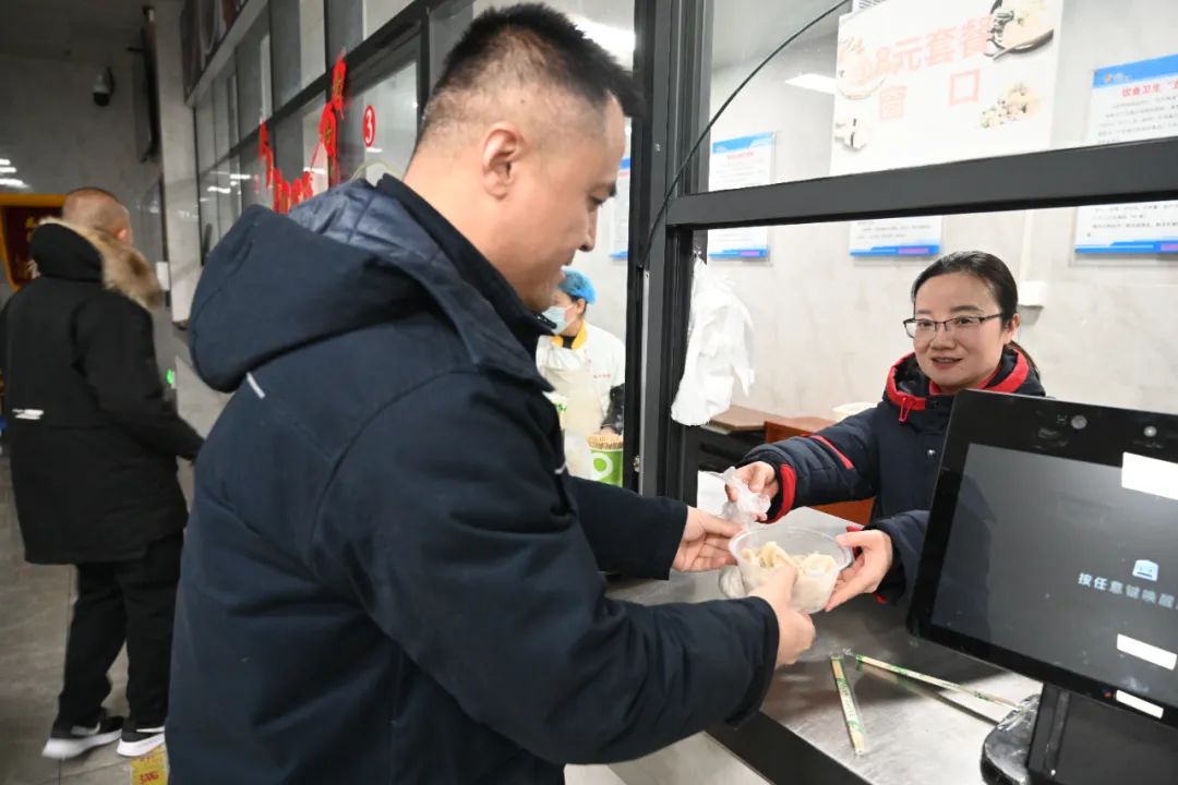 1709217921787481.jpg 640.jpg