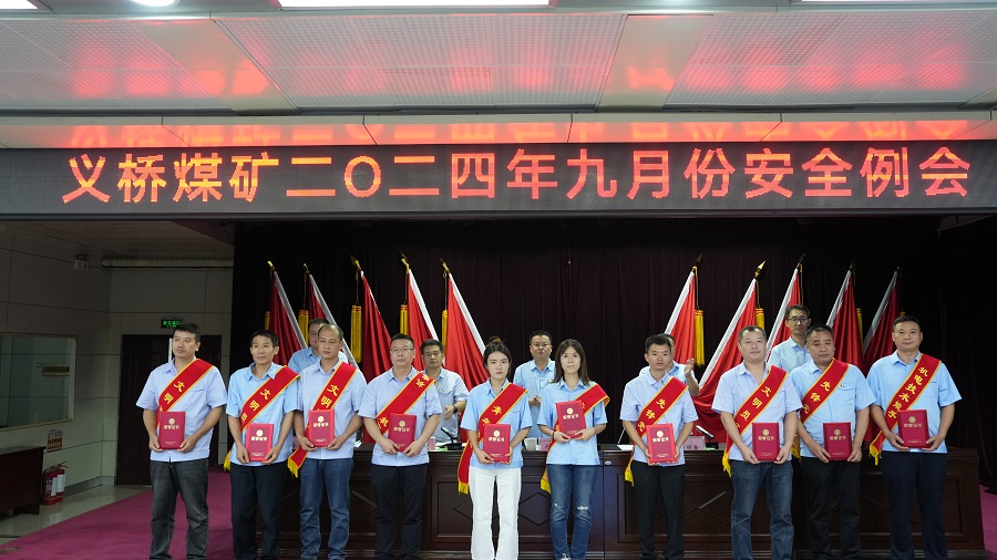 1725868004128621.jpg 9553164aa11099018d2b7faf51f7153.jpg