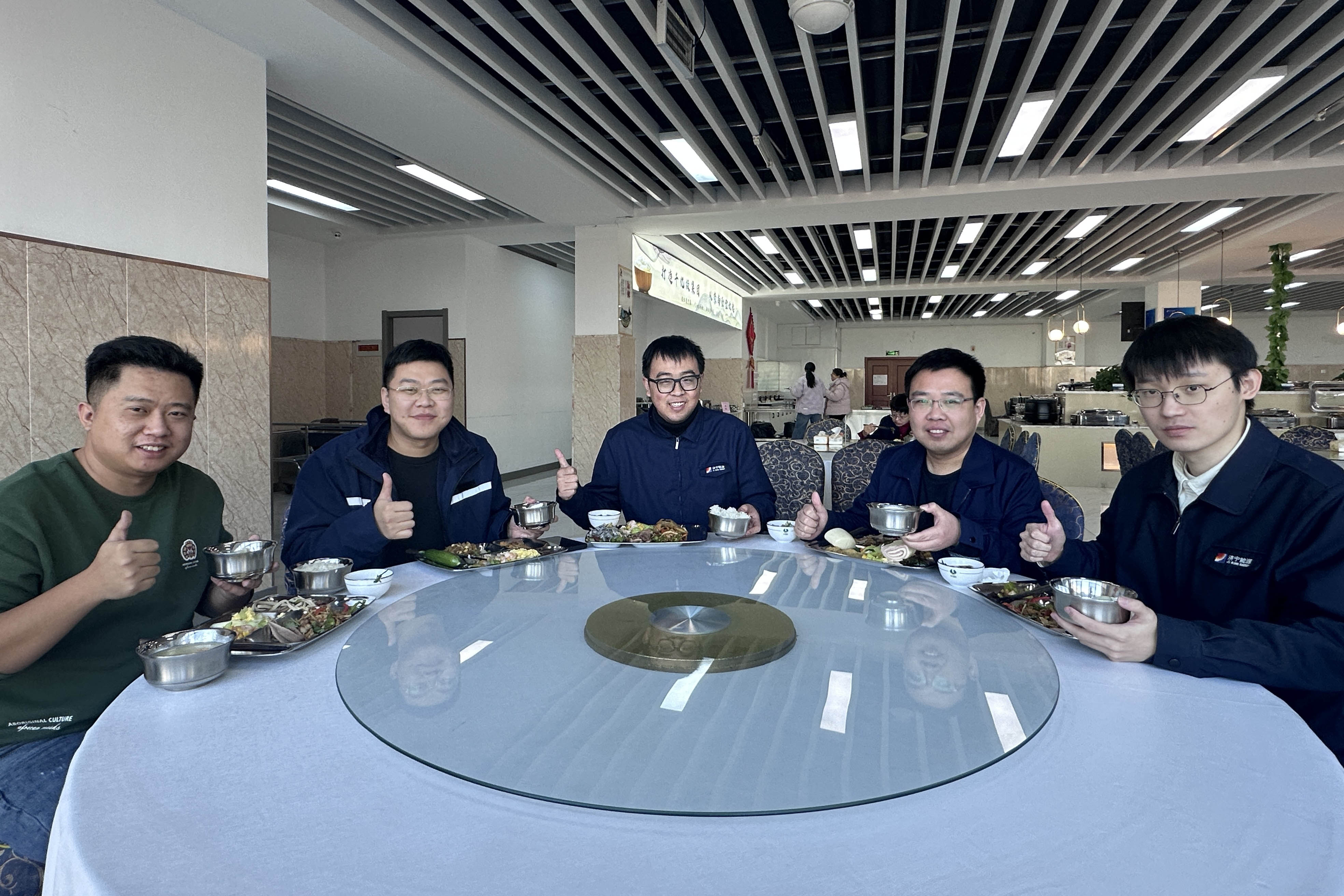 1734934252134353.jpg b6d4566b6fff02f4ae061d7faa2e01d.jpg