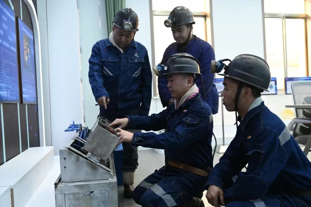 1735788757117683.jpg 2228dd1beb0f6999f57c10f434e3471.jpg