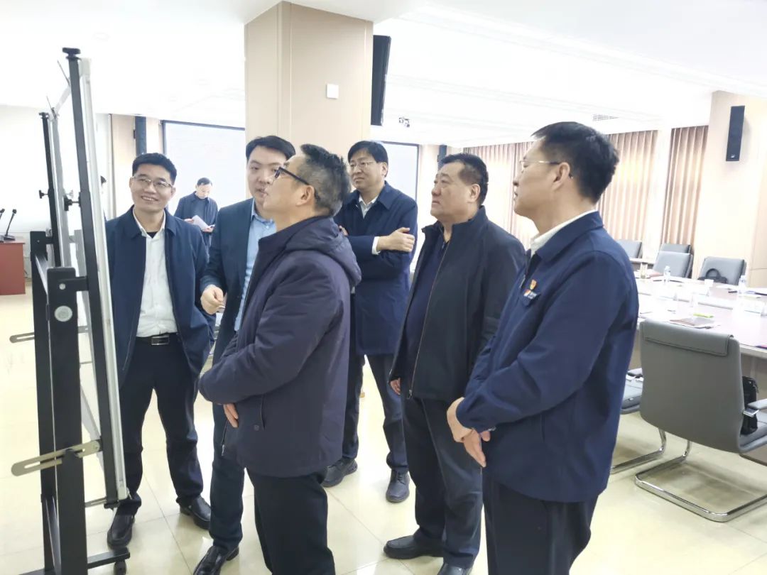 1739513983682484.jpg 00005.jpg