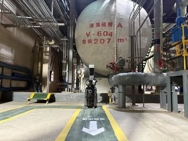 中银电化迎来“新员工”，机器人助力智能化升级