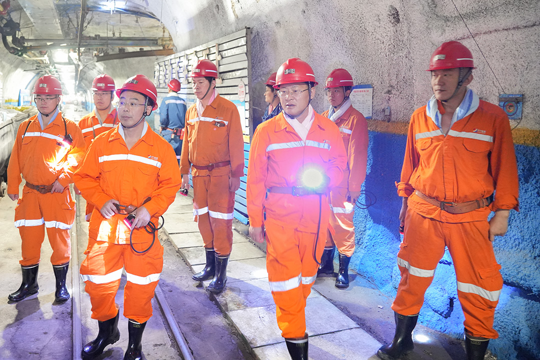 1756882073825865.jpg b77.jpg