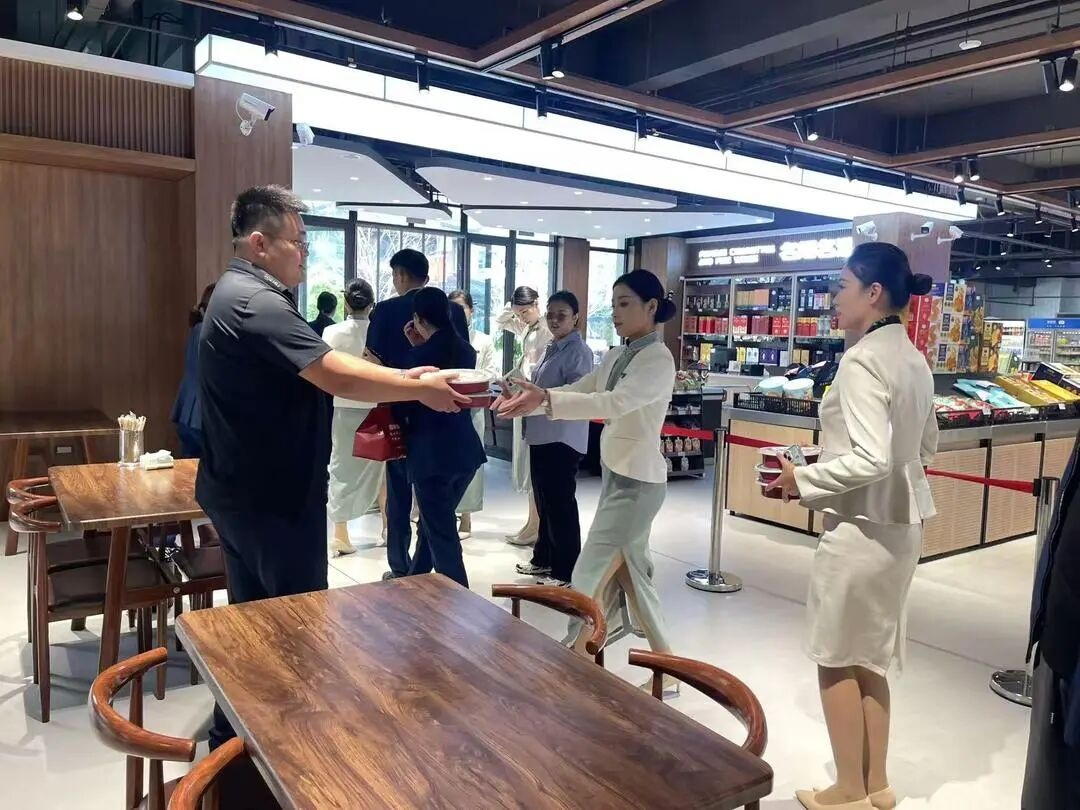 1759908997863217.jpg 08.jpg